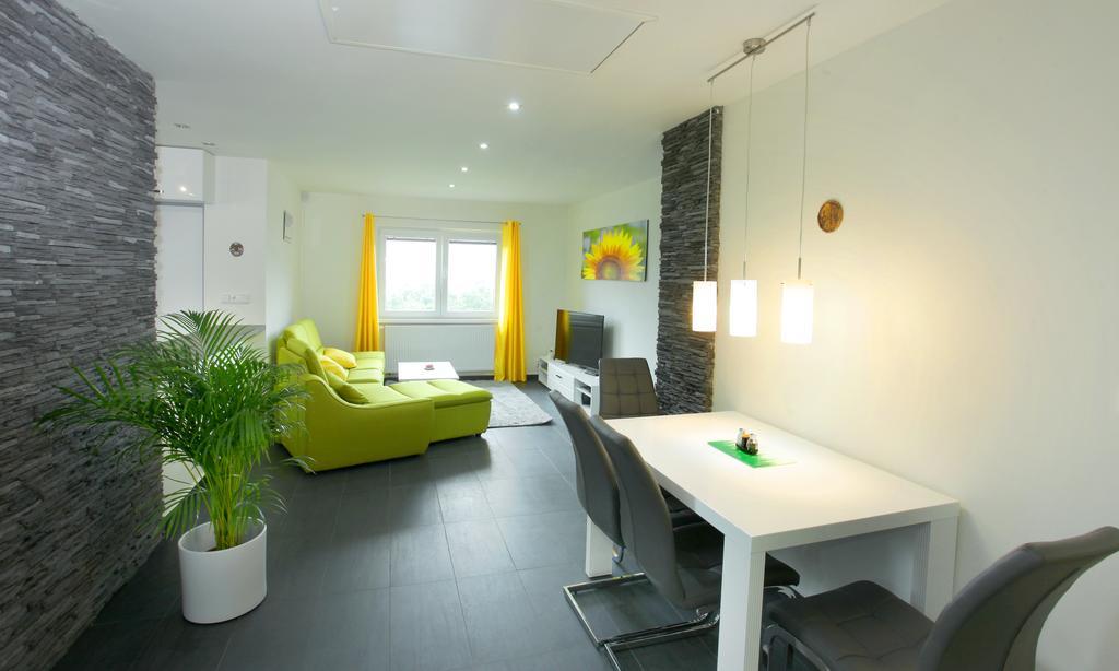 Apartman Pod Skalou V Ceskem Raji Besedice ภายนอก รูปภาพ