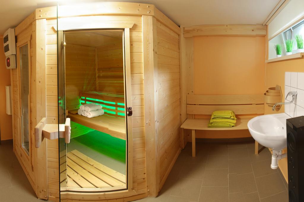 Apartman Pod Skalou V Ceskem Raji Besedice ภายนอก รูปภาพ