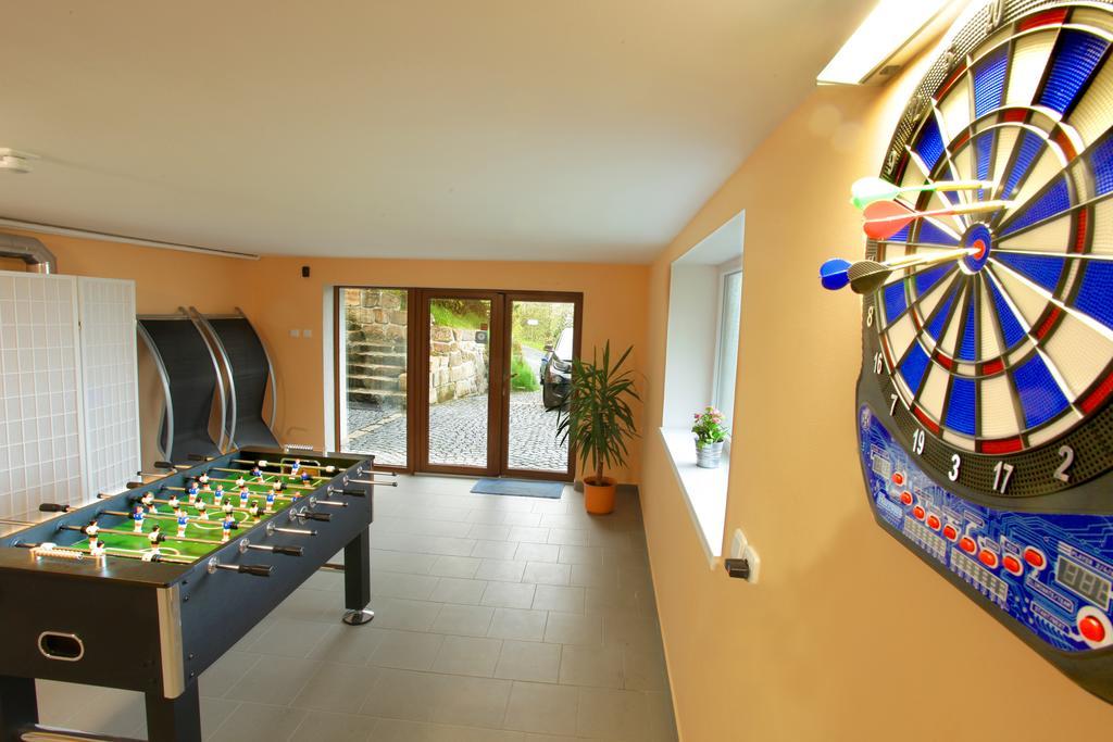 Apartman Pod Skalou V Ceskem Raji Besedice ภายนอก รูปภาพ