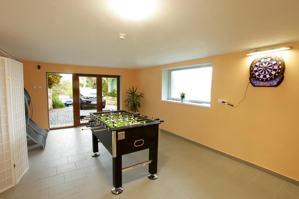 Apartman Pod Skalou V Ceskem Raji Besedice ภายนอก รูปภาพ